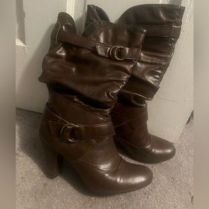 8.5 brown heeled boots